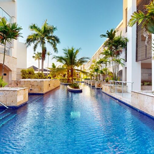 Luxury Resorts